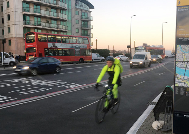 Londra punta sulle bici, 770 milioni sterline investimenti © Ansa
