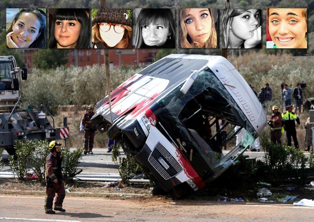 La foto dell'incidente in Catalogna e le 7 italiane © ANSA