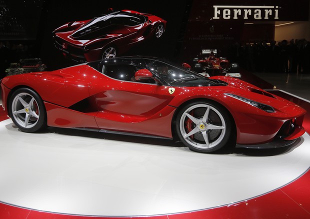 Ferrari: asta record per terremotati a Daytona,7 mln dollari © ANSA