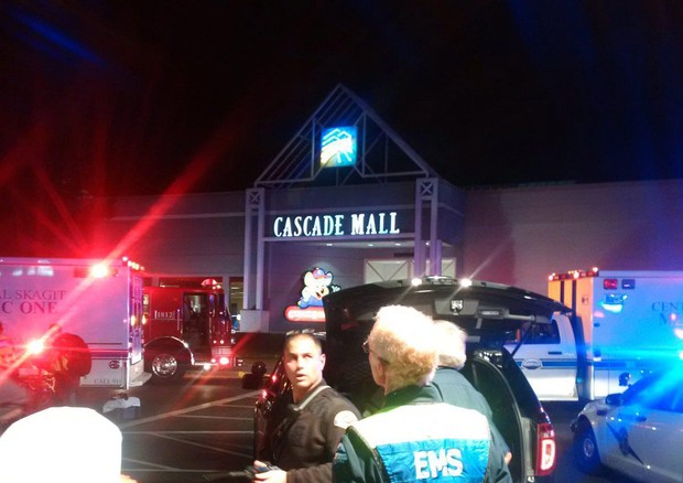 Il centro commerciale Cascade Mall a Burlington (foto: EPA)