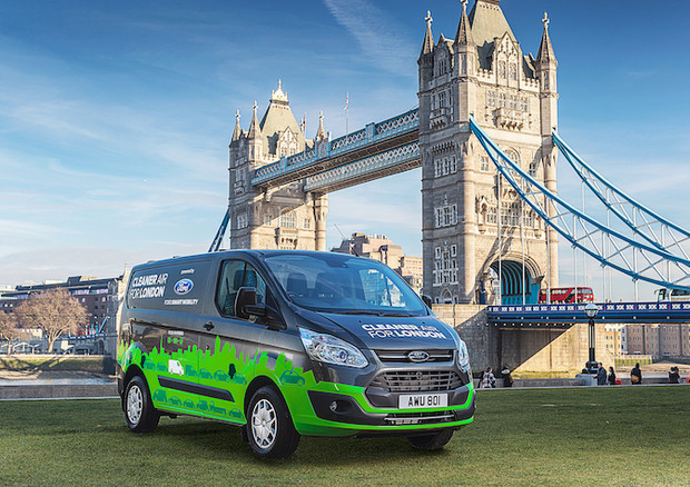 Consegne pulite a Londra con Ford Transit Customs plug-in © Ford