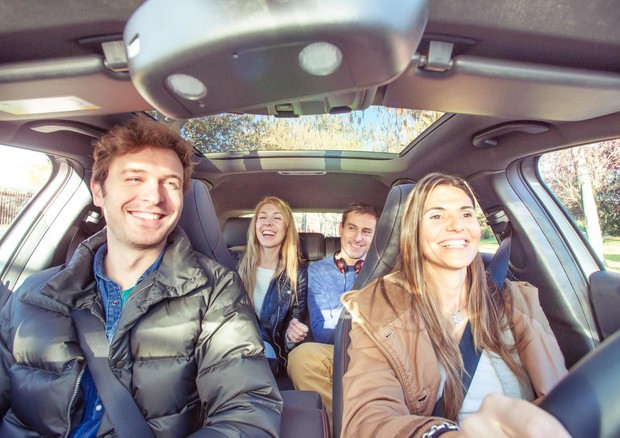 Carpooling, italiani primi in classifica per viaggi turismo © ANSA