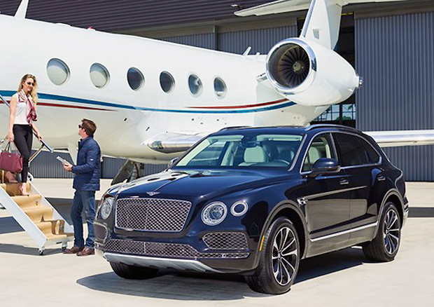 In Usa noleggio a domicilio per i clienti Bentley © Bentley Motors Press