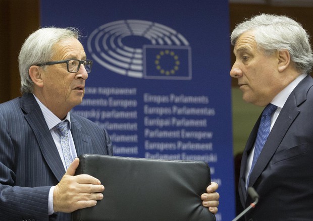 Jean-Claude Juncker e Antonio Tajani (archivio) © EPA