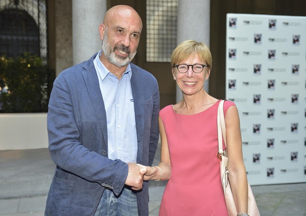 Il sindaco di Amatrice Sergio Pirozzi con Milena Gabanelli © ANSA