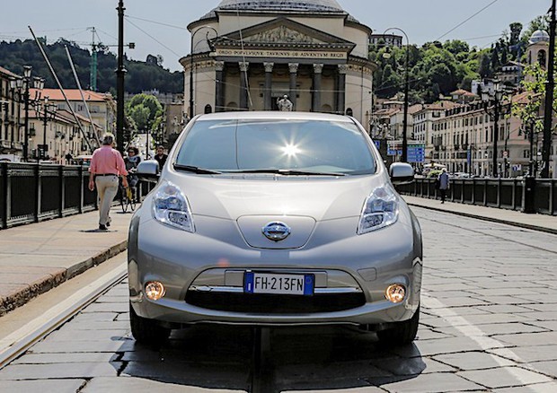 Nissan leader in Italia per consegne auto elettriche © Nissan