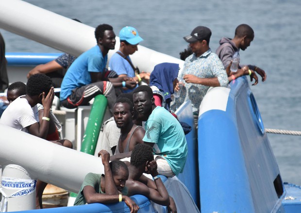 Francia e Spagna contrarie aprire loro porti a migranti (foto: ANSA)