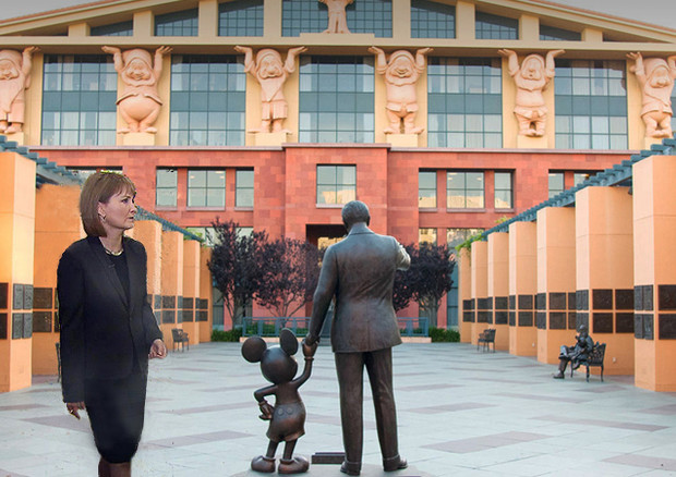 Mary Barra CEO General Motors entra nel board di Disney © GM/Disney Elaborazione ANSA 