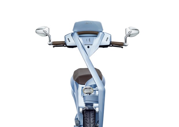 Al Ces lo scooter elettrico realizzato con le nanotecnologie © ANSA