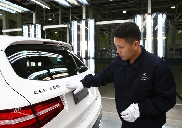 Crescita nel mercato Cina salva leadership premium Mercedes © Daimler Press
