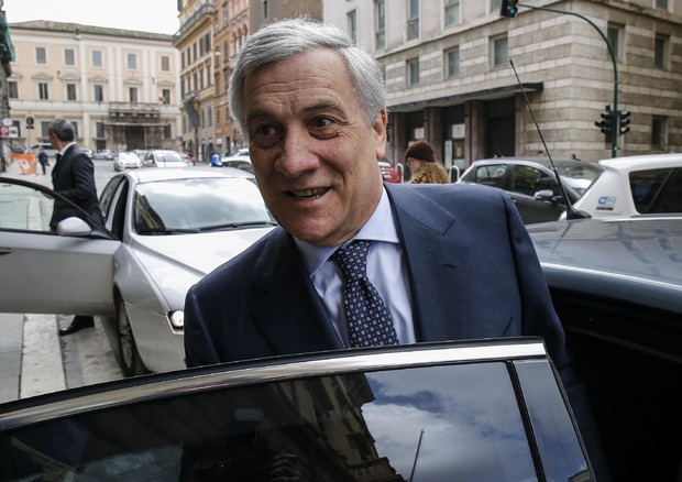 Antonio Tajani all'arrivo da Silvio Berlusconi a Palazzo Grazioli © ANSA