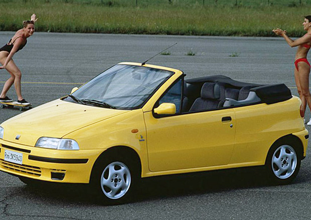 La Fiat Punto ha attraversato dal 1993 ad oggi tre generazioni, due firmate Giugiaro © FCA Press