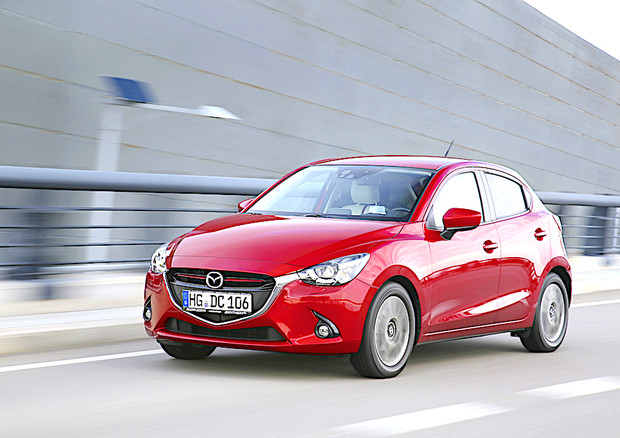 In vendita in Italia da luglio, la gamma 2018 della Mazda 2 prevede solo motori a benzina © Mazda