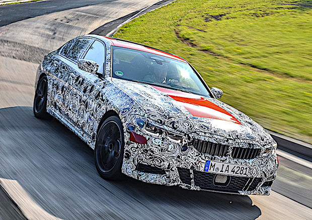 Nuovi test in pista al Nurburgring per la futura BMW Serie 3 © BMW