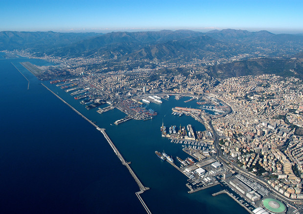 Genova dall'alto (foto: SAILY)
