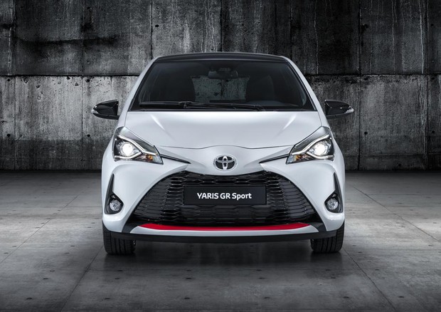 La nuova Yaris GR Sport si ispira alla serie limitata GRMN che Toyota aveva lanciato nel 2017 © Toyota Press