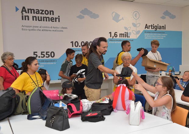 Amazon apre le porte a 250 bimbi per laboratori di robotica © ANSA