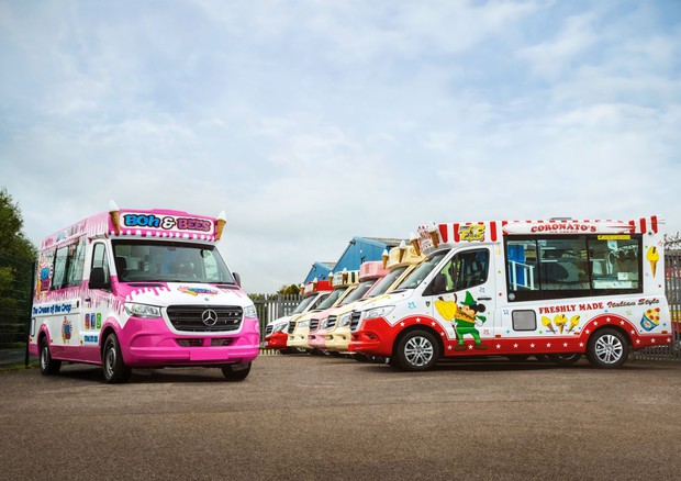 Mercedes, con Sprinter rivive il mito del furgone dei gelati © ANSA