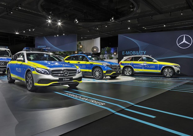 Mercedes a GPEC, Polizia sceglie diesel ultima generazione © Daimler Press