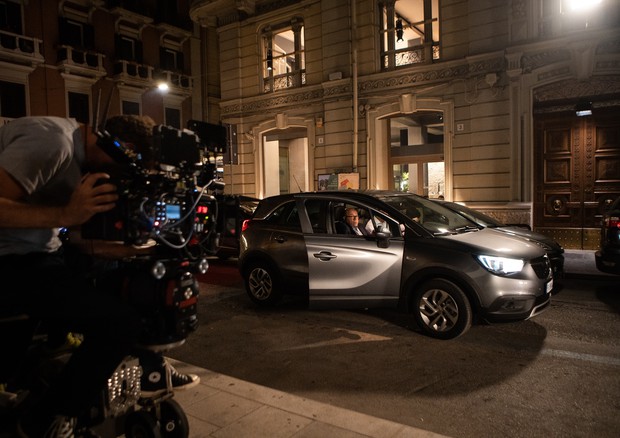 Opel Crossland X protagonista del nuovo film di Verdone © ANSA