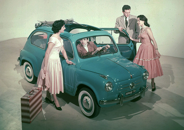 Fiat 600, icona del boom economico italiano, compie 65 anni © Fca press / Archivio Storico Fiat