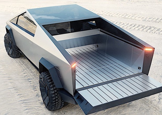 Tesla Cybertruck sarà più piccolo della show car ma blindato © ANSA