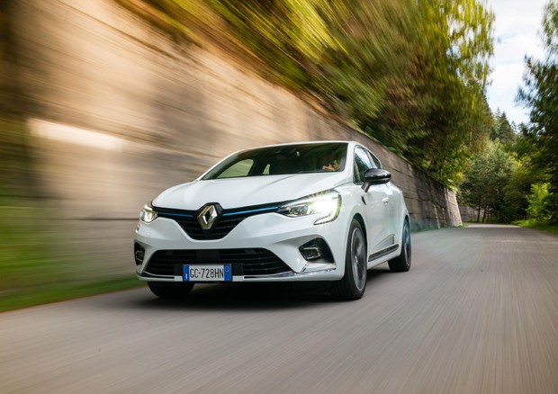 Renault Clio E-Tech Hybrid, la rivoluzione della best seller © ANSA