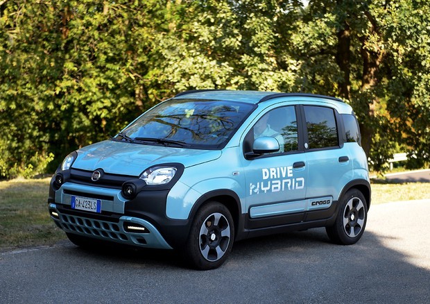 Fiat Panda Hybrid City Cross Ora Anche Alimentata A Metano Eco Mobilita Ansa It