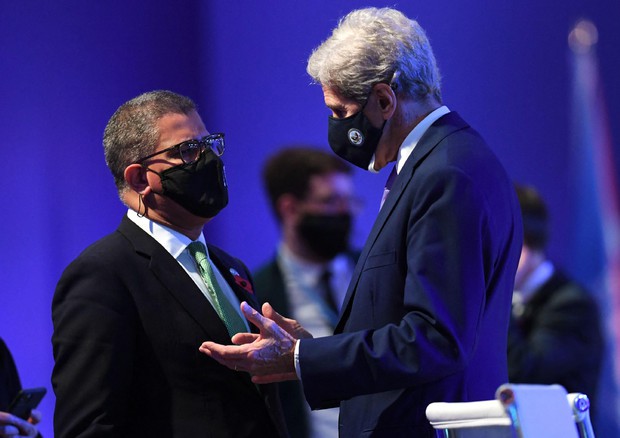 John Kerry e Alok Sharma© AFP>