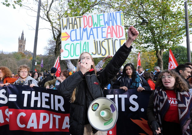 Fridays for Future march in Glasgow© EPA>