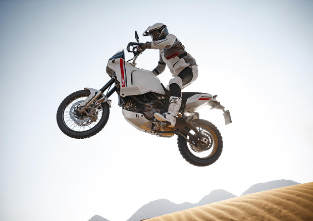 A Dubai Ducati entra nel mondo off-road con DesertX © Ducati