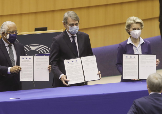Vertici Ue firmano dichiarazione sulla Conferenza sul futuro d'Europa (foto: EPA)