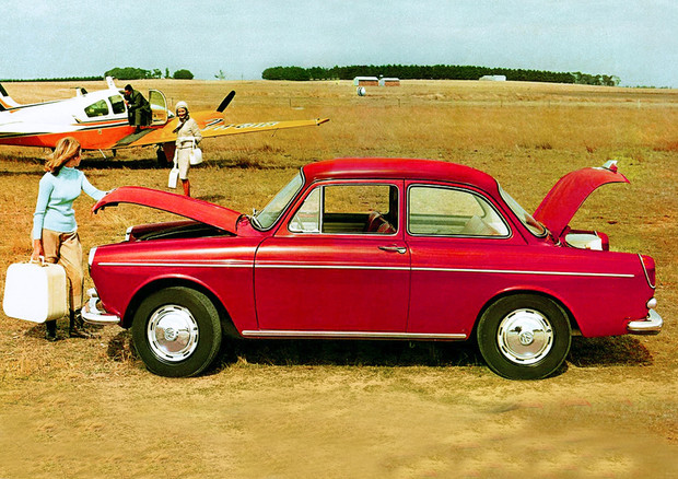 Volkswagen 1500, prima auto media festeggia 60mo compleanno © ANSA