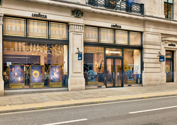 Lavazza, a Londra il primo flagship store fuori dall'Italia © © Marco Joe Fazio
