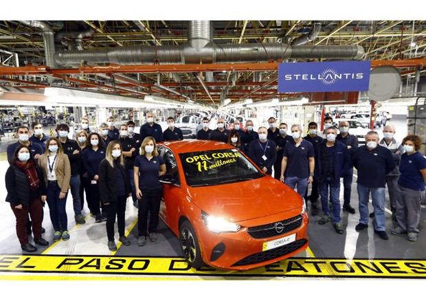 Opel Corsa, prodotta l'11milionesima unità a Saragozza © ANSA