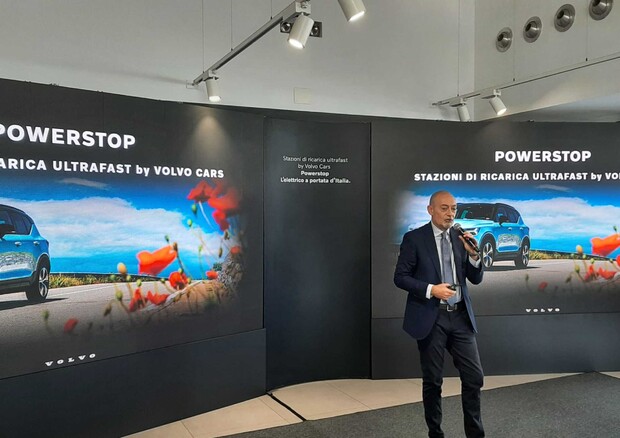 Auto elettriche, Volvo inaugura a Bari colonna ricarica ultrafast © Ansa