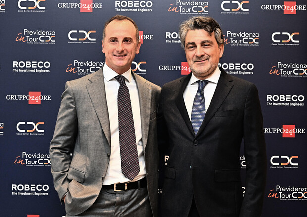 Fabio Angeletti direttore generale della Cassa Dottori Commercialisti (sx) con Stefano Distilli presidente della Cassa © ANSA