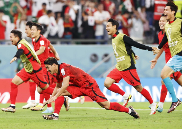 L'entusiasmo dei coreani (foto: EPA)