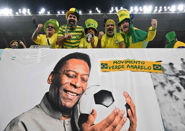 Lula, tifiamo perché Pelé festeggi con noi la sesta Coppa (foto: AFP)