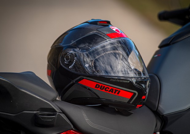 Ducati, Horizon V2 è casco pensato per il viaggio © ANSA
