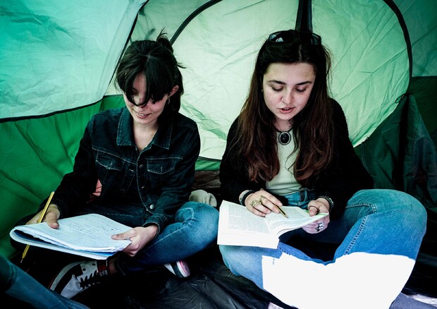 Studenti in tenda a rettorato Torino, 'continuiamo protesta' © ANSA