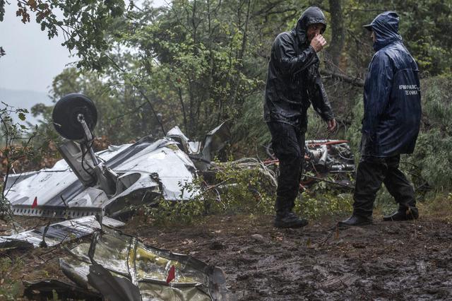 Six died in small airplane crash near Skopje's airport © 
