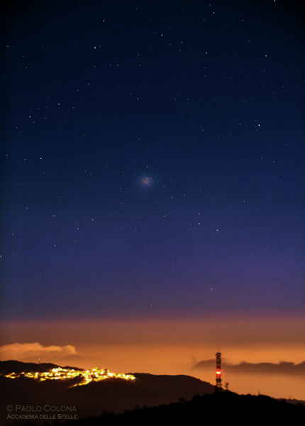 L'ammasso globulare Omega Centauri, il più luminoso del cielo, fotografato dalla provincia di Roma. (fonte: Paolo Colona, Accademia delle Stelle)
