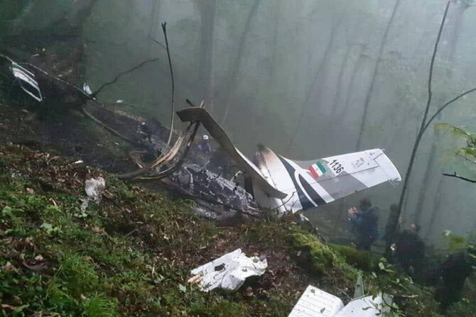 Schianto in elicottero, morto il presidente iraniano Raisi. Teheran, 'un martire'