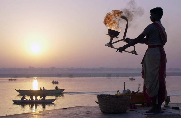 India: Modi inaugura megaimpianti per depurazione Gange - Ultima Ora