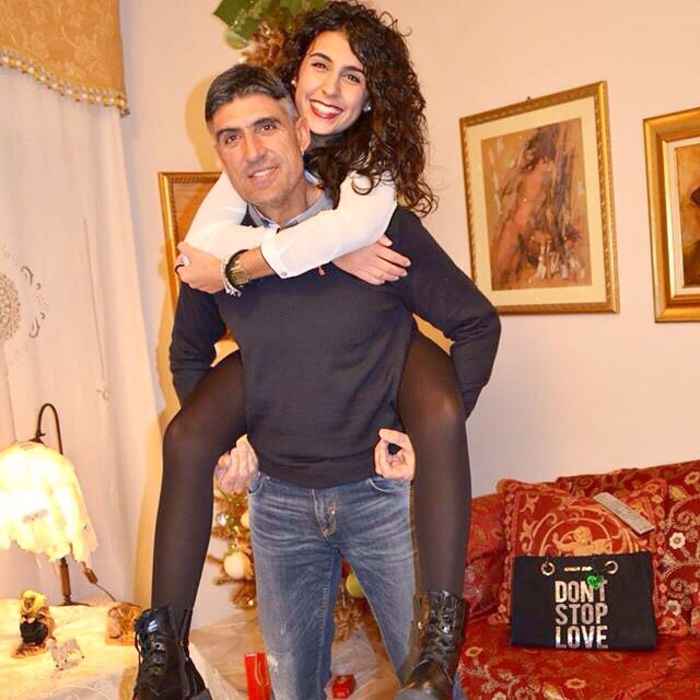Giuseppe Carena: 'Io e mia figlia Giorgia in occasione del suo diciassettesimo compleanno' - Trapani, dicembre 2014 (foto: ANSA)
