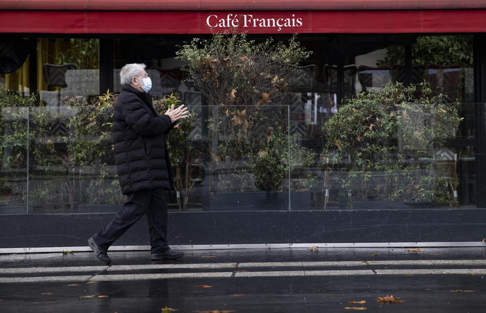 A Parigi ristoranti nei mercati per sopravvivere alla crisi - Ultima Ora