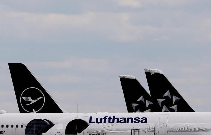 Lufthansa: in trimestre perdita netta 584 mln,doppia ricavi - Economia