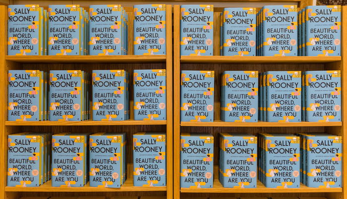 Sally Rooney: Tutti Nostri Ieri romanzo perfetto - Libri -  Approfondimenti 