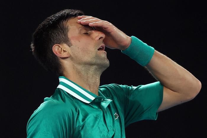 ANSA: Djokovic di nuovo in stato di fermo in Australia